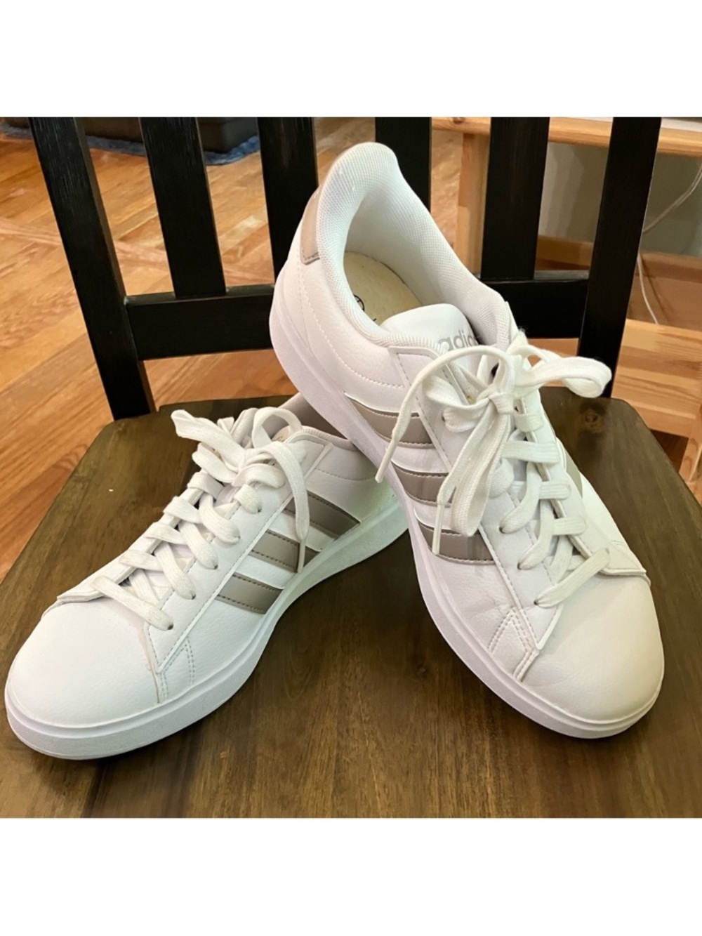 Adidas woman size 8.5 athletic shoes